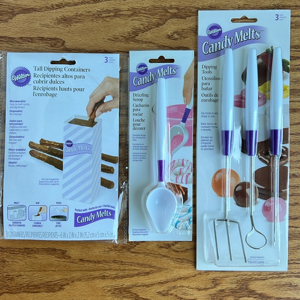 Wilton Candy Melts Set-Dipping Tools, Drizzling Scoop & Tall Dipping Containers